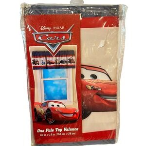 Disney Pixar Cars Lightning McQueen "Cars Line Up"  Pole Top Valance Curtain NEW